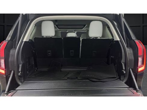 Used 2025 Ford Expedition Platinum AWD/4WD image 27