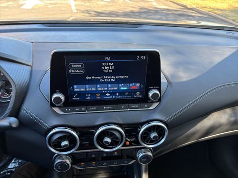 Used 2025 Nissan Sentra SV image 17