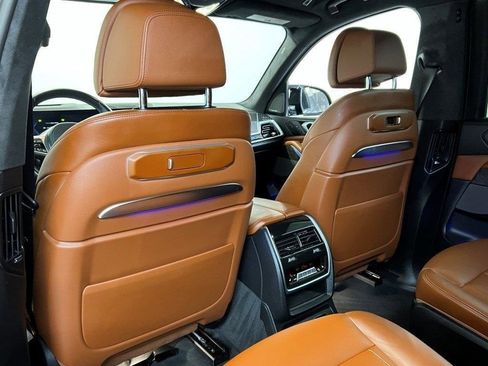 Used 2023 BMW X7 M60i w/ Executive Package image 25