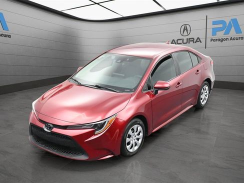 Used 2022 Toyota Corolla LE image 29