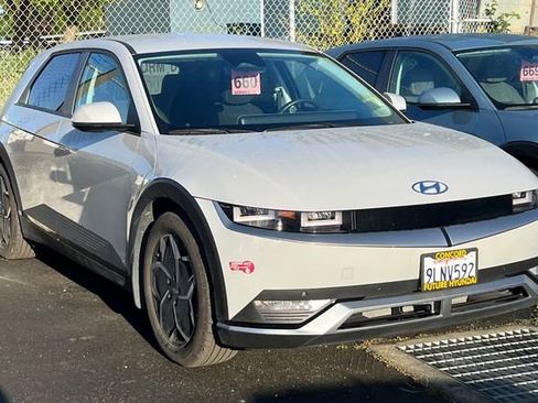 Used 2024 Hyundai Ioniq 5 SEL image 1