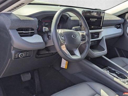 New 2026 Ford Explorer Active image 3