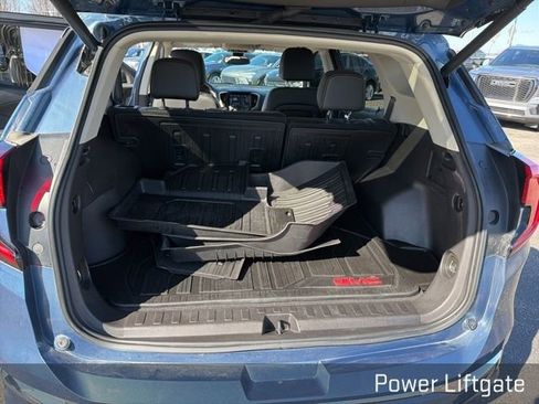 Used 2024 GMC Terrain Denali w/ Denali Premium Package image 27