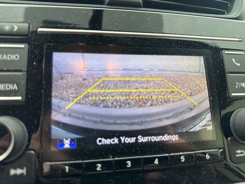 Used 2018 Honda CR-V LX image 16