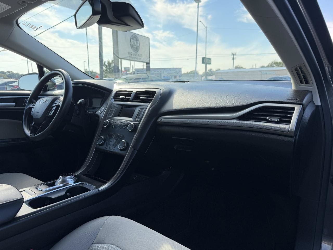 Used 2019 Ford Fusion S FWD image 15