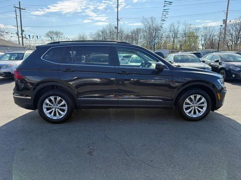Used 2018 Volkswagen Tiguan SE AWD/4WD image 15