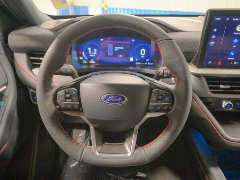 New 2026 Ford Explorer ST-Line w/ ST-Line Street Pack image 34