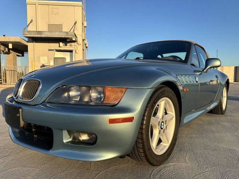 Used 1998 BMW Z3 2.8 RWD image 2
