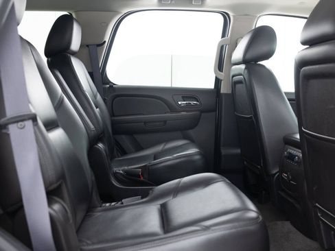 Used 2011 Chevrolet Tahoe LTZ image 36