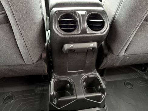 Used 2025 Jeep Wrangler Sport image 26