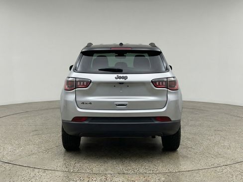 Used 2025 Jeep Compass Trailhawk image 7