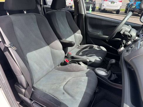 Used 2011 Honda Fit Sport image 7