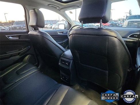 Certified 2022 Ford Edge Titanium image 31