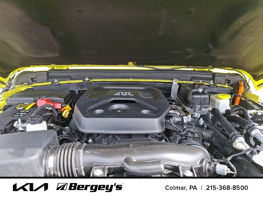 Used 2023 Jeep Wrangler Unlimited Rubicon 4xe AWD/4WD image 30