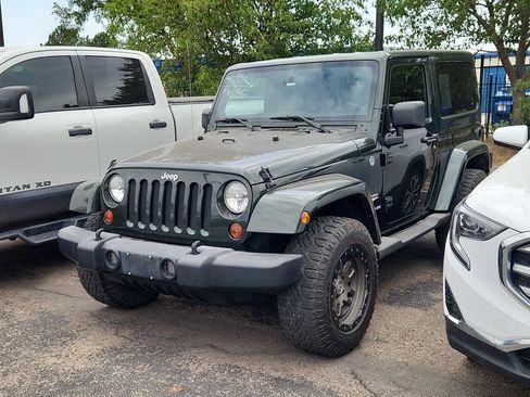 Used 2012 Jeep Wrangler Sahara AWD/4WD image 3