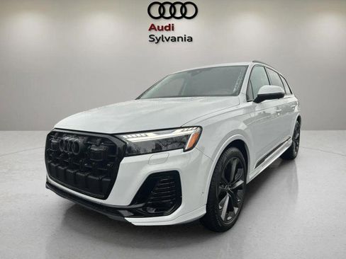 Certified 2025 Audi Q7 3.0T Prestige w/ Prestige Package image 3