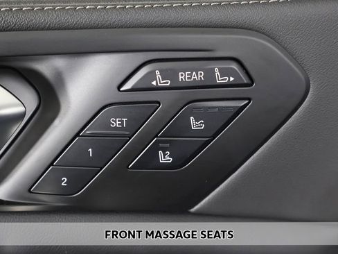 Used 2024 BMW X7 xDrive40i w/ Executive Package AWD/4WD image 8