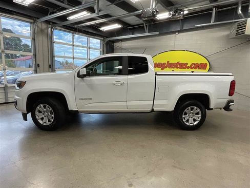 Used 2020 Chevrolet Colorado LT w/ Safety Package image 2