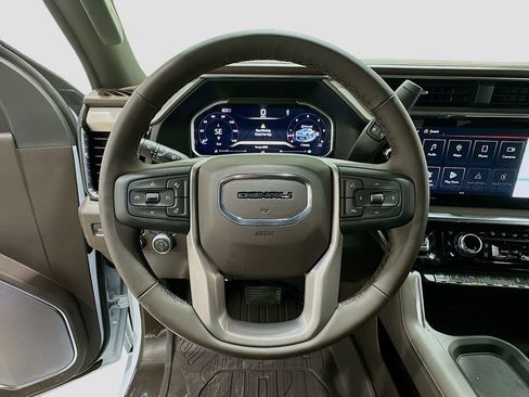 New 2026 GMC Sierra 2500 Denali w/ Denali Reserve Package image 11