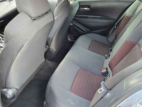 Used 2025 Toyota Corolla SE image 12