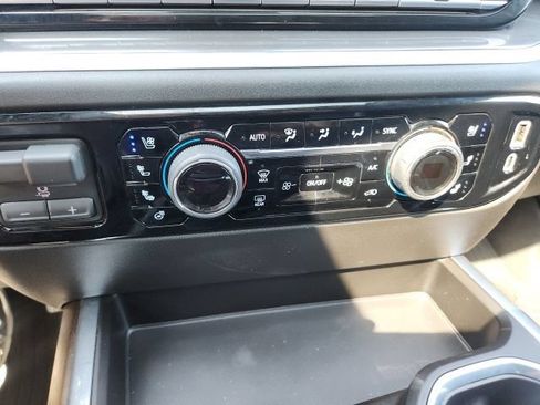 Used 2026 Chevrolet Silverado 1500 High Country w/ Technology Package AWD/4WD image 11