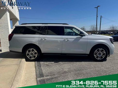 Used 2025 Ford Expedition Max Active image 5