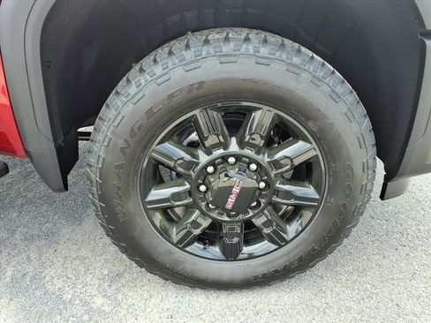 New 2026 GMC Sierra 2500 AT4 w/ AT4 Premium Plus Package image 9