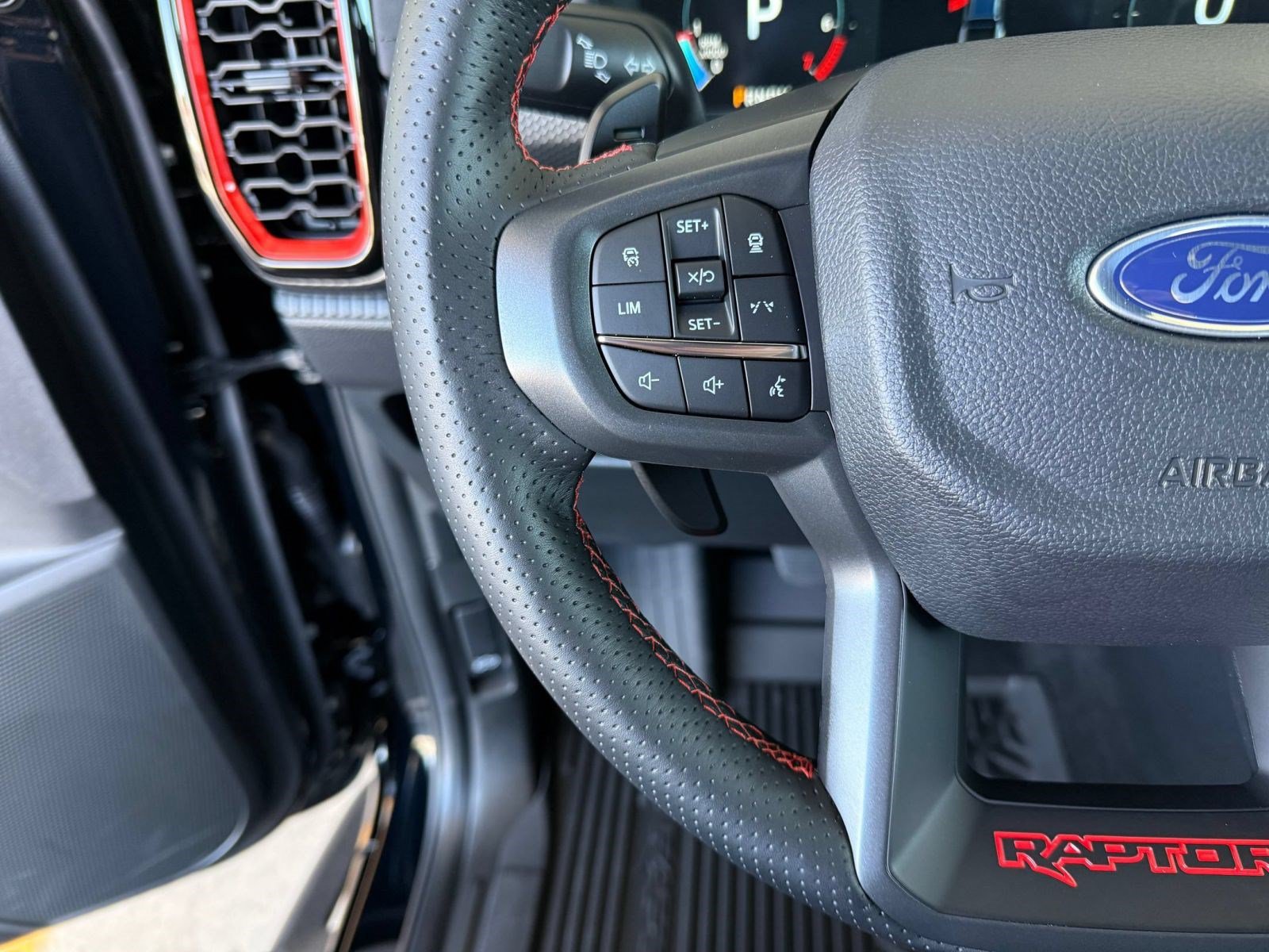 New 2026 Ford Ranger Raptor AWD/4WD image 17