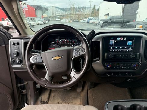 Used 2015 Chevrolet Silverado 2500 LT w/ LT Convenience Package image 9
