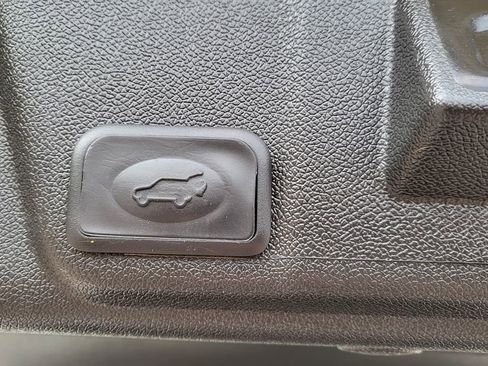 Used 2015 Buick Enclave Premium w/ Experience Buick Package FWD image 13