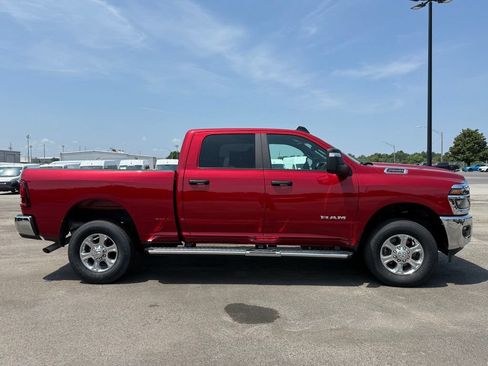 Used 2026 RAM 2500 Big Horn AWD/4WD image 9