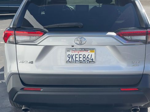 Used 2024 Toyota RAV4 XLE w/ Convenience Package image 6