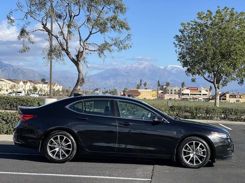 Used 2015 Acura TLX V6 image 3