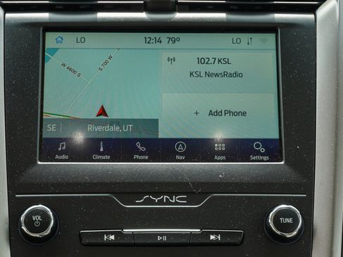 Used 2020 Ford Fusion SEL FWD image 37