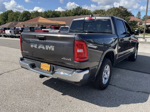 Used 2025 RAM 1500 Big Horn AWD/4WD image 5