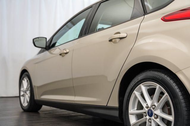 Used 2016 Ford Focus SE FWD image 32