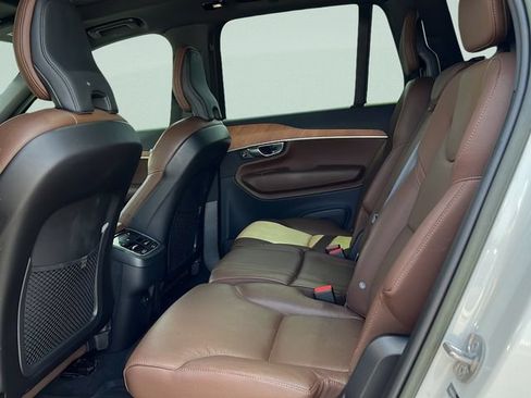 Certified 2023 Volvo XC90 B6 Plus w/ Protection Package Premier AWD/4WD image 10