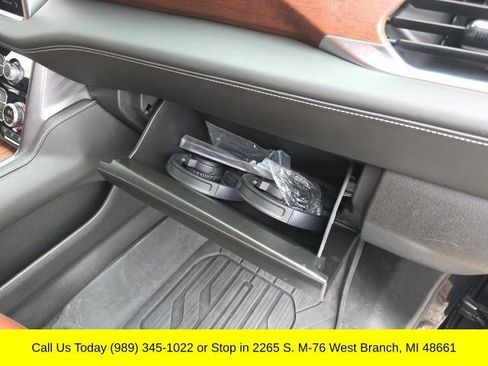 Used 2024 GMC Yukon XL Denali Ultimate w/ LPO, Floor Liner Package AWD/4WD image 35