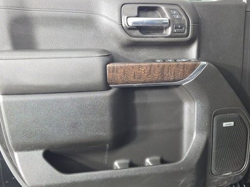 Used 2022 GMC Sierra 2500 Denali w/ Denali Ultimate Package image 28