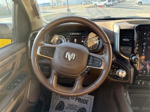 Used 2020 RAM 1500 Limited image 9