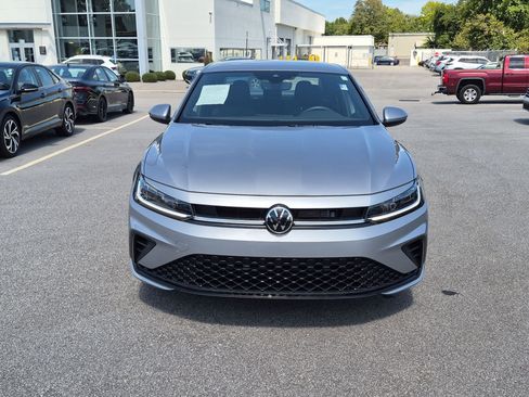 Used 2026 Volkswagen Jetta Sport FWD image 8