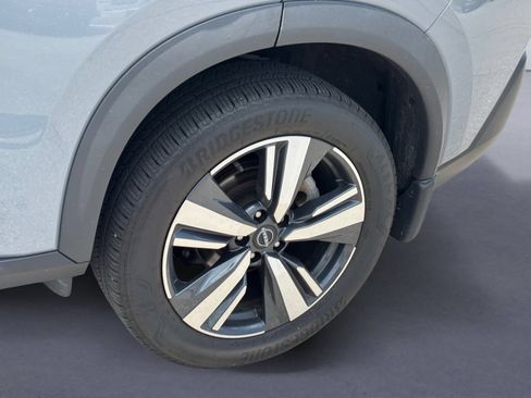 Used 2023 Nissan Rogue SL AWD/4WD image 5