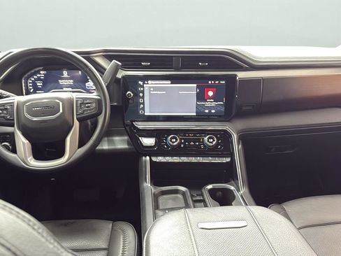 Used 2024 GMC Sierra 2500 Denali w/ Denali Reserve Package image 22