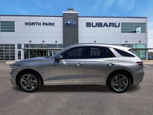 Used 2024 Genesis GV70 2.5T w/ Advanced Package AWD/4WD image 2