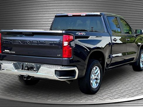 Used 2023 Chevrolet Silverado 1500 LT AWD/4WD image 6