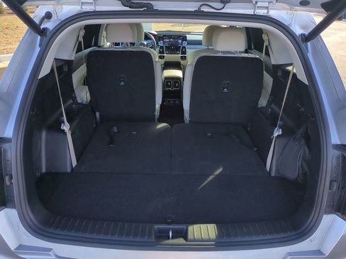 Used 2023 Kia Sorento SX Prestige w/ Panoramic Sunroof Package image 13