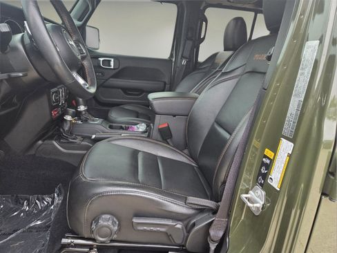 Used 2022 Jeep Wrangler Unlimited Rubicon w/ Xtreme Recon 35" Tire Package image 23