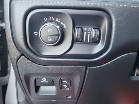 Used 2023 RAM 1500 Limited w/ Night Edition AWD/4WD image 33