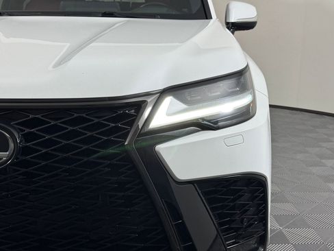 Used 2023 Lexus LX 600 F Sport w/ Accessory Package (Z1) AWD/4WD image 11
