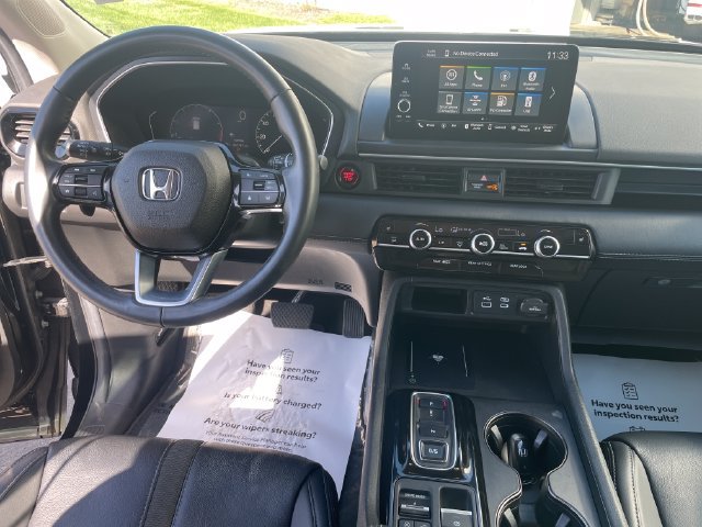 Used 2025 Honda Pilot EX-L image 15